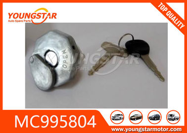 Pièces de moteur d'automobile de chapeau de réservoir de carburant MC995804 pour le petit galop 2007-2014 MC995804 MK995804 de Mitsubishi Fuso